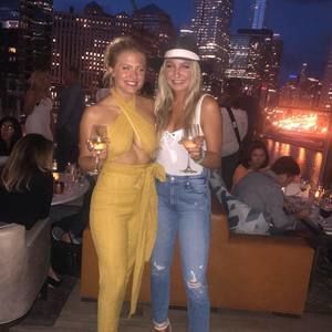 Meet your Posher, Danielle